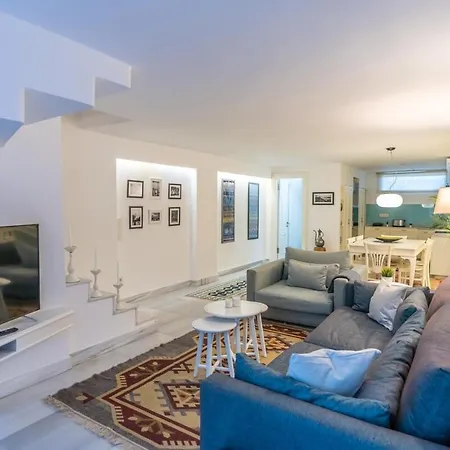 Modern Gem With Terrace - Urban Retreat * 이스탄불