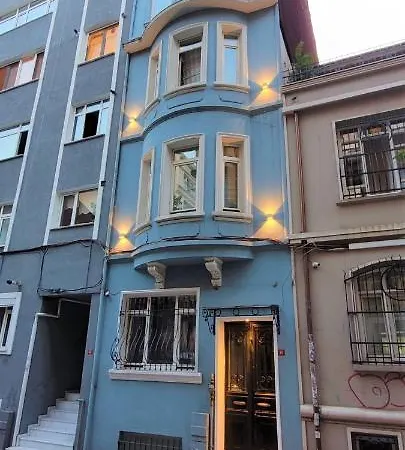 Modern Gem With Terrace - Urban Retreat 아파트 이스탄불
